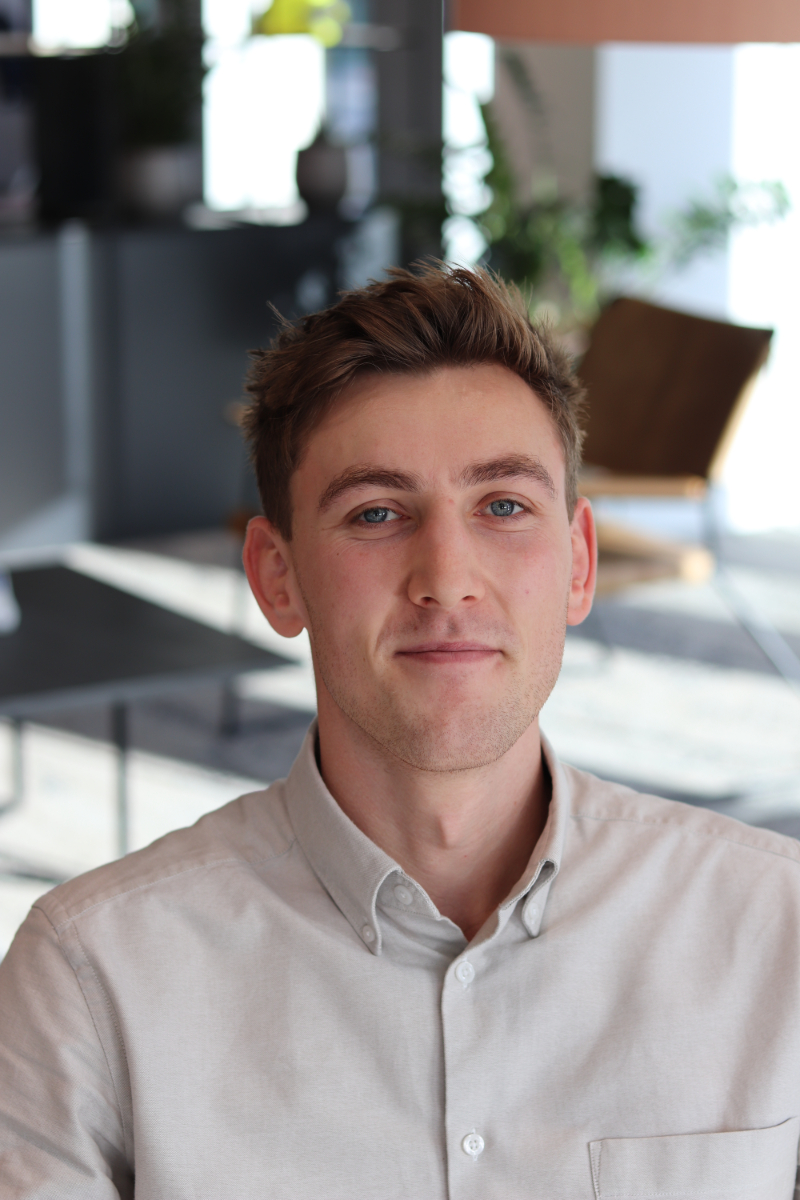 Ryan Jakes - Rescale