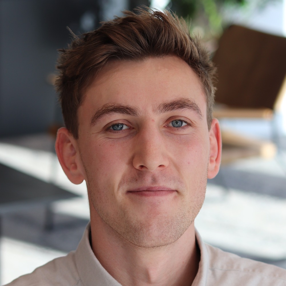 Ryan Jakes Headshot-1