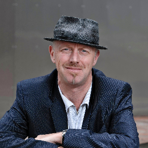 Tom Bloxham